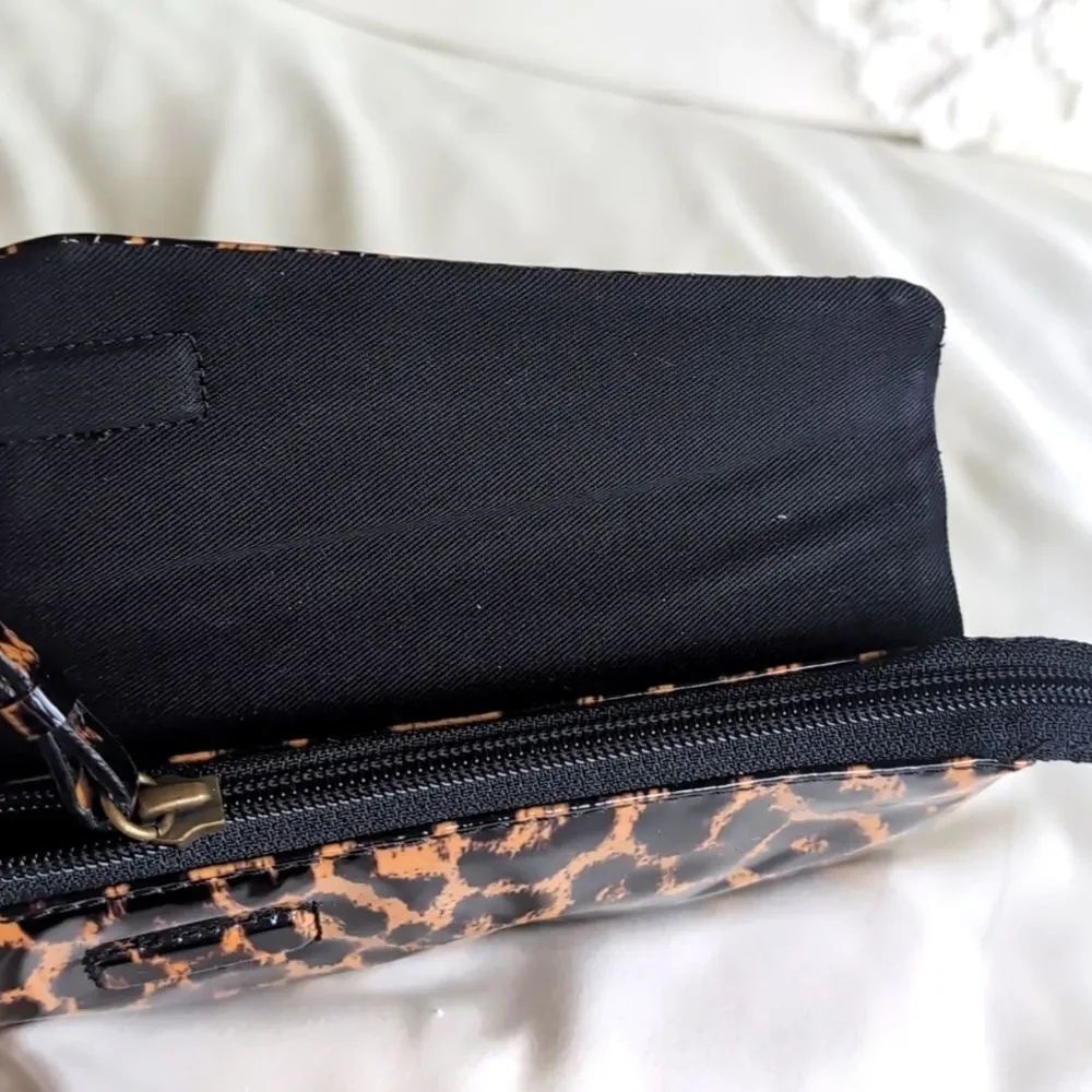 J CREW Super Sleek , Super Thin Animal Print Patent Clutch - Picture 14 of 17